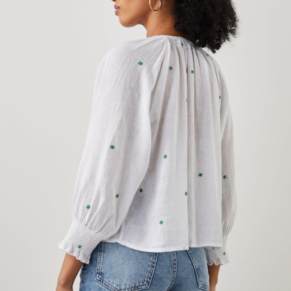 Rails M Green Daisy Embroidery Mariah Top - Picture 2 of 13